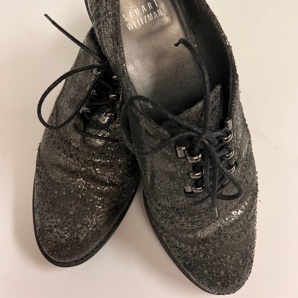 Stuart Weitzman beautiful iridescent leather loafer worn once size 7